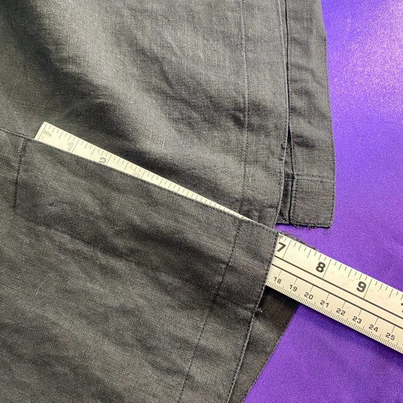 πSarah Spencer Basic Piece Black Linen Blouse - Picture 8 of 15